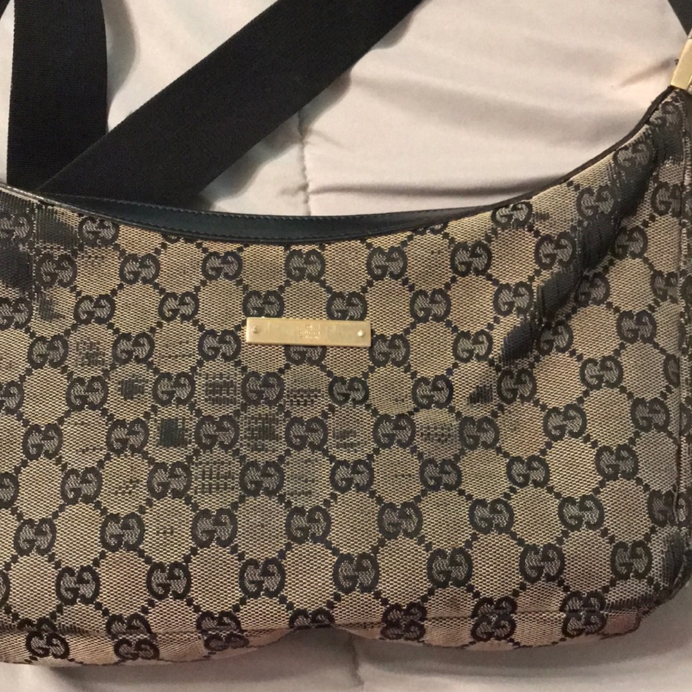 Vintage Crossbody Gucci